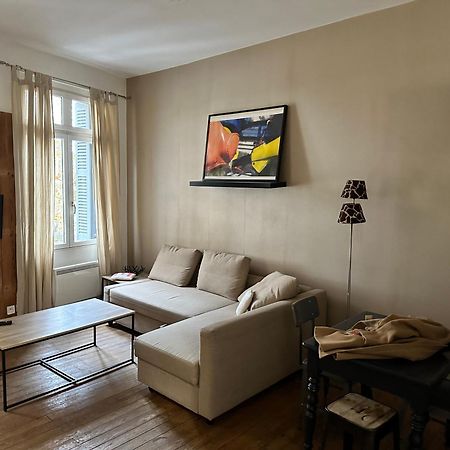 Standing Apartment T2 Near The Train Station And Tours Exteriör bild